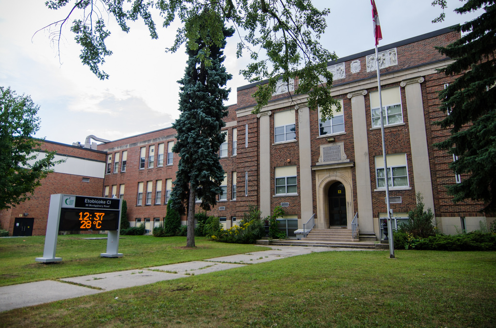 /img/newses/origin/Etobicoke-collegiate-Institute.jpg