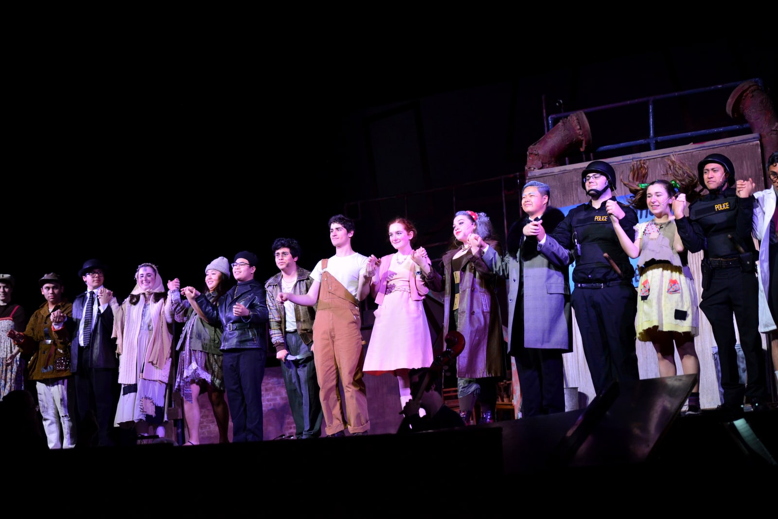 /img/newses/origin/TheatreBow.jpg