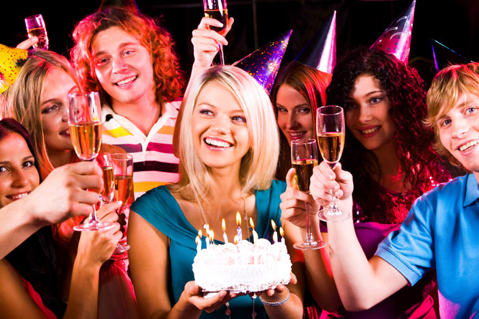 /img/newses/origin/adult-birthday-party.jpg