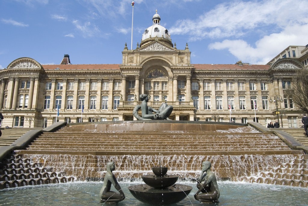 /img/newses/origin/floozy-in-the-jacuzzi-victoria-square-liz_com1981-flickr.jpg