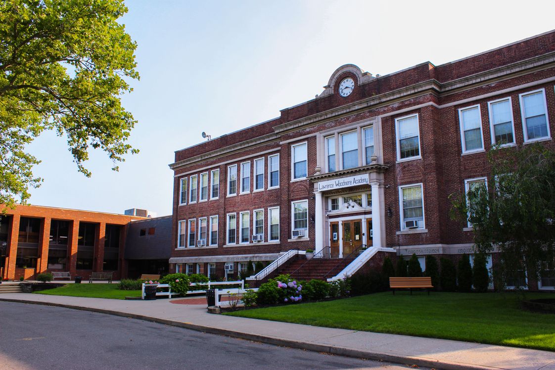 /img/newses/origin/lawrence-woodmere-academy-bua2vbx.jpg